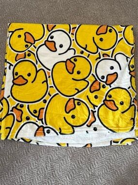 Amazon Yellow & White Duck Plush Kids Blanket